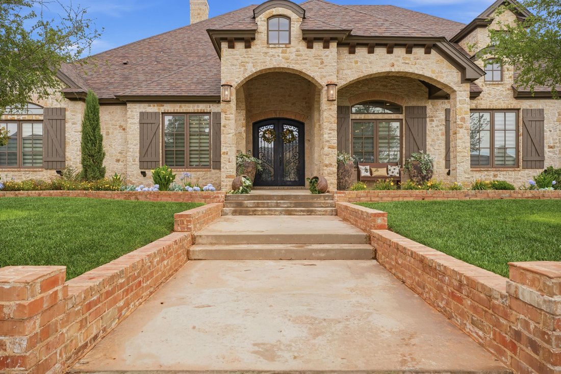 House in Lubbock, Texas, United States 3 - 18113075