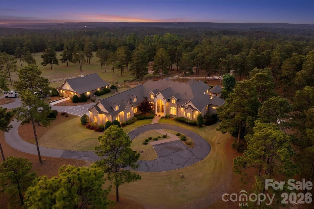 House in Seven Lakes, North Carolina, United States 2 - 18111210