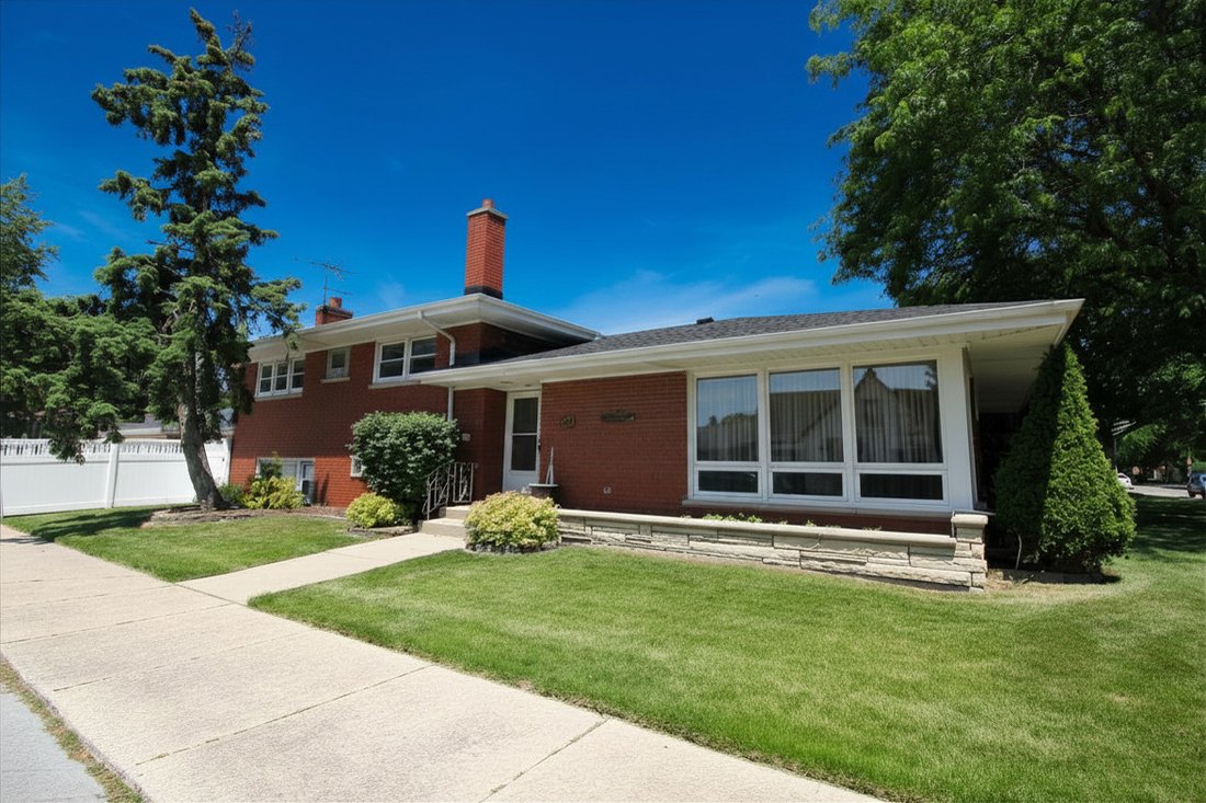 House in Chicago, Illinois, United States 1 - 18113861