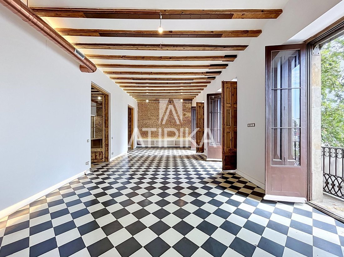 Apartment in Ciutat Vella, Barcelona, Spain 3 - 18114246