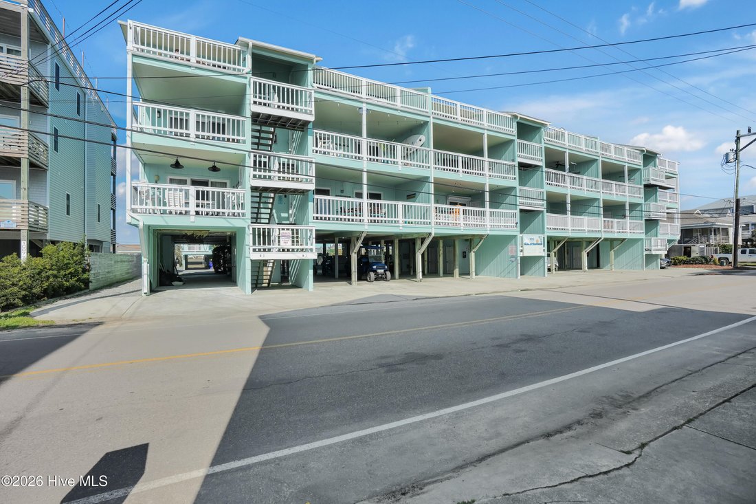 Condo in Carolina Beach, North Carolina, United States 1 - 18114835