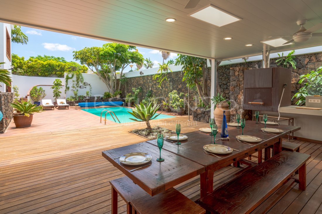 Villa in Arrecife, Canary Islands, Spain 3 - 18114743