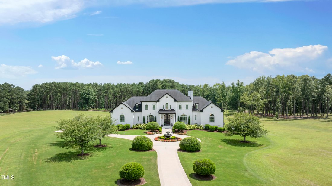 House in Zebulon, North Carolina, United States 2 - 18114061