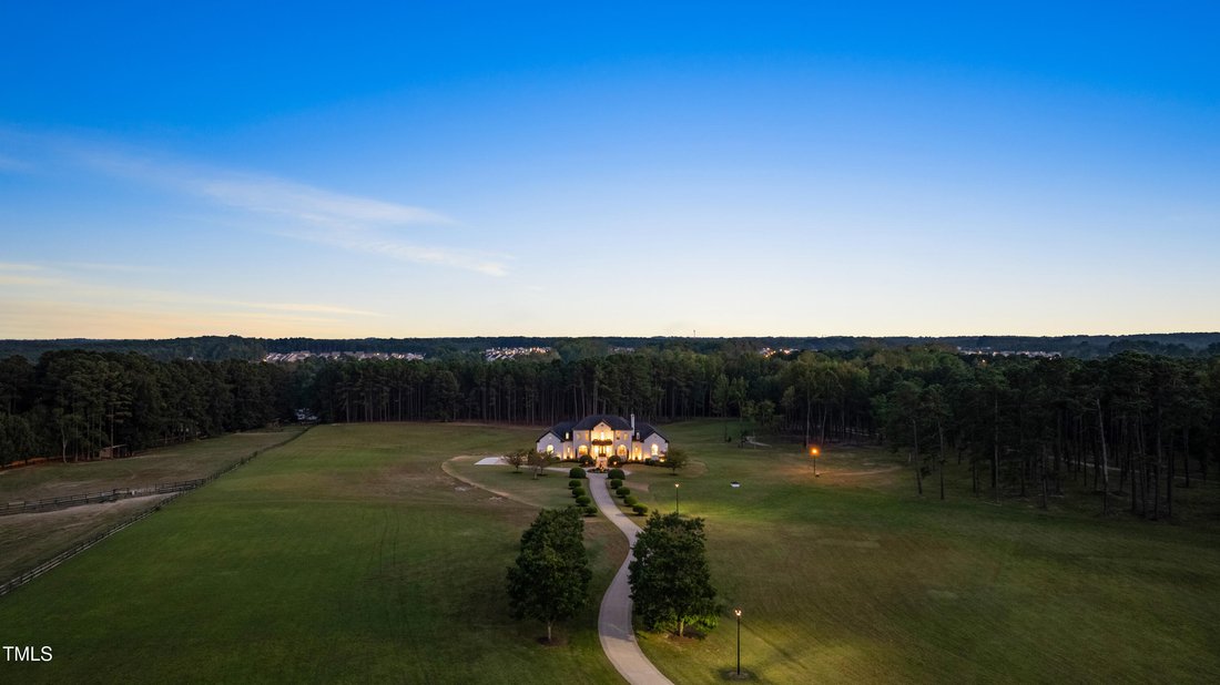 House in Zebulon, North Carolina, United States 3 - 18114061