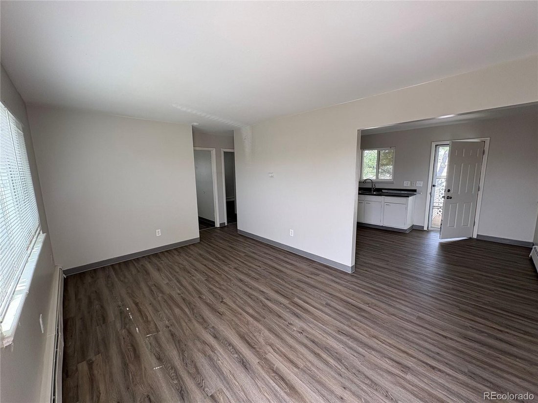 Westminster, Colorado, United States 5 - 18114428