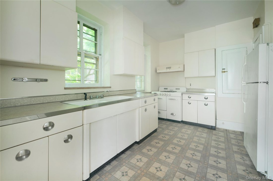 Co Op in New York, New York, United States 5 - 18113808