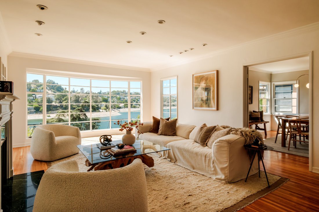 House in Los Angeles, California, United States 3 - 18114229