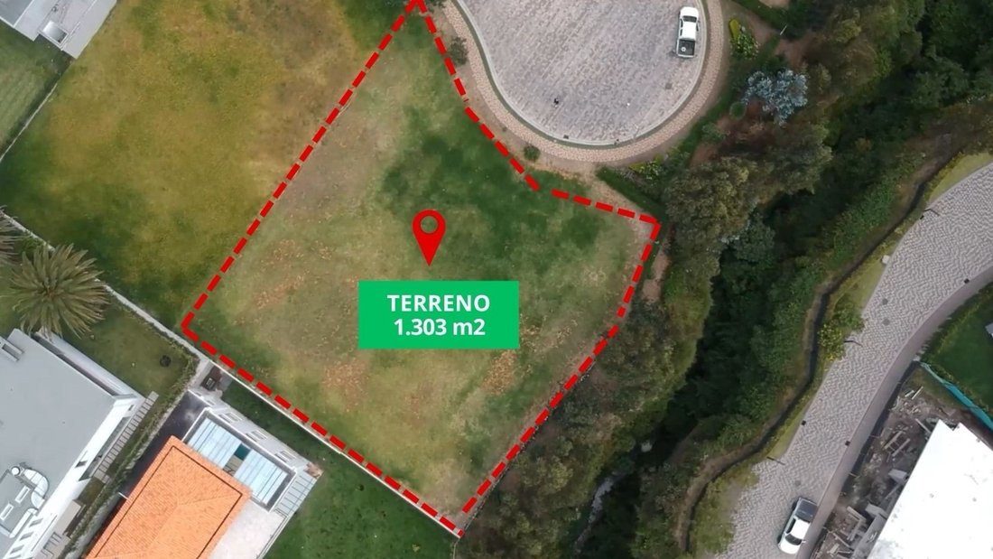 Land in Quito, Pichincha, Ecuador 2 - 18111196