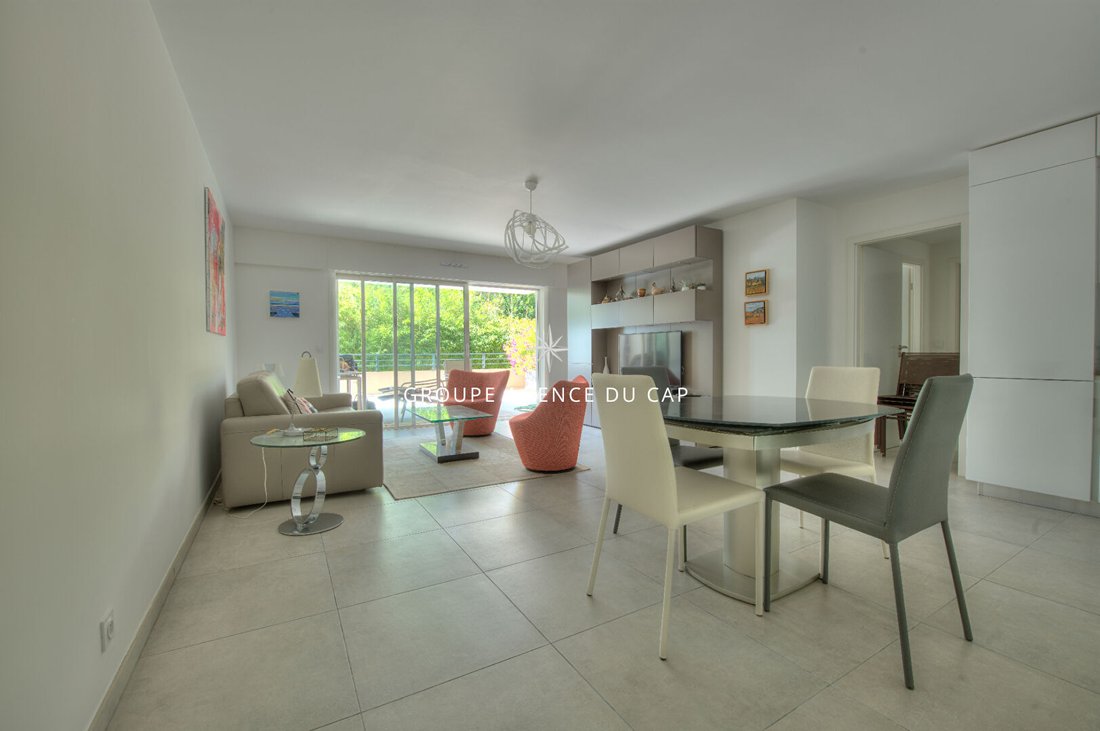 Apartment in Les Plaines-Les Tasses, Saint-Raphaël, France 1 - 18111674