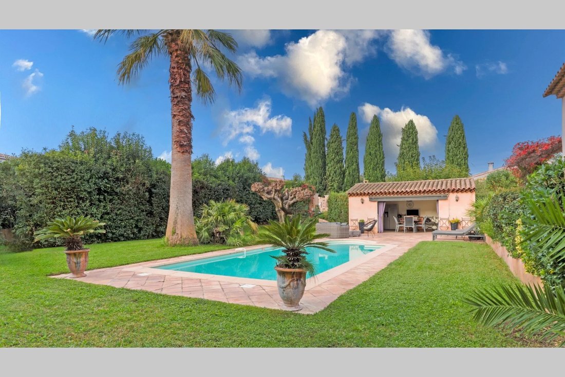 House in Ecarts, Roquebrune-sur-Argens, France 2 - 18111395