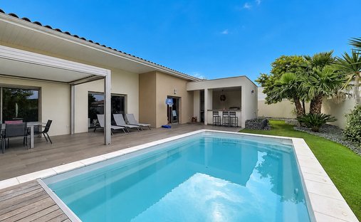 House in Ecarts, Narbonne, France 1