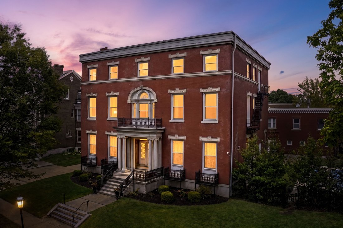 Condo in St. Louis, Missouri, United States 2 - 16545699