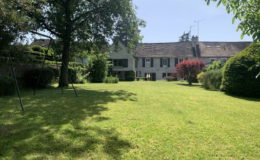 House in Egly, Ile-de-France, France 1