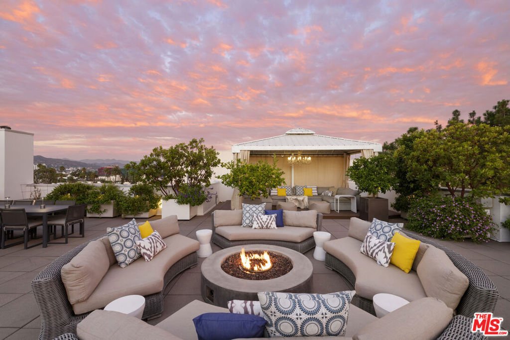 Condo in Beverly Hills, California, United States 1 - 18112612