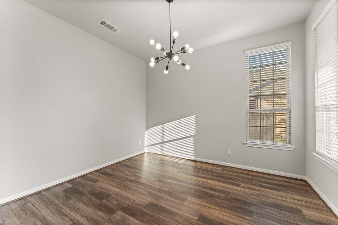 House in Conroe, Texas, United States 3 - 16883021
