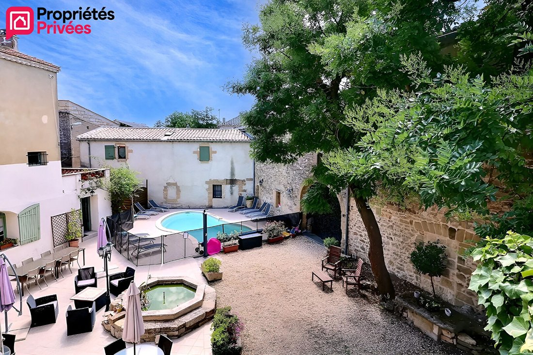 Villa in Uzès, Occitania, France 1 - 18111659