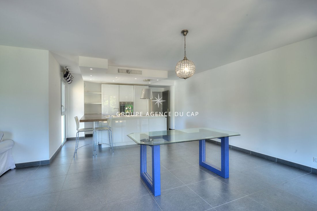 Apartment in Le Dramont-Agay-Anthéor-Le Trayas, Saint-Raphaël, France 5 - 18111661