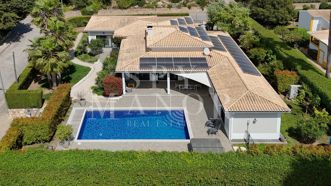 Villa in Lagoa e Carvoeiro, Algarve, Portugal 3 - 18114745