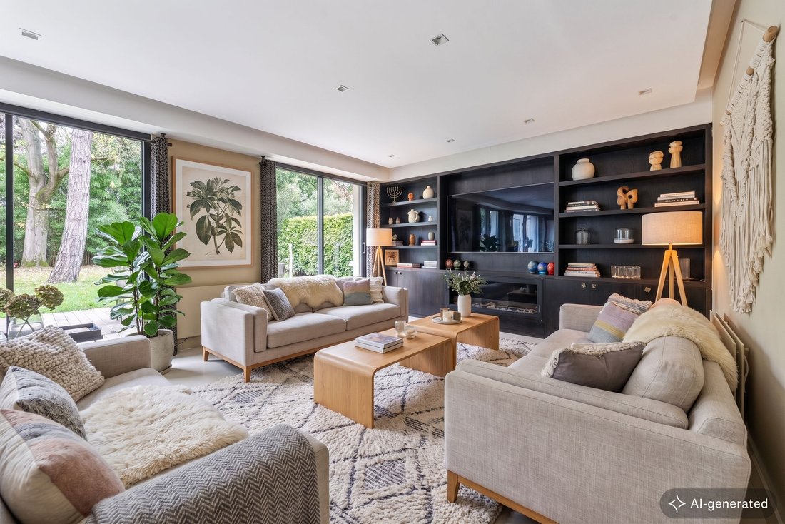 Apartment in Saint James-Delabordère, Neuilly-sur-Seine, France 1 - 16725368