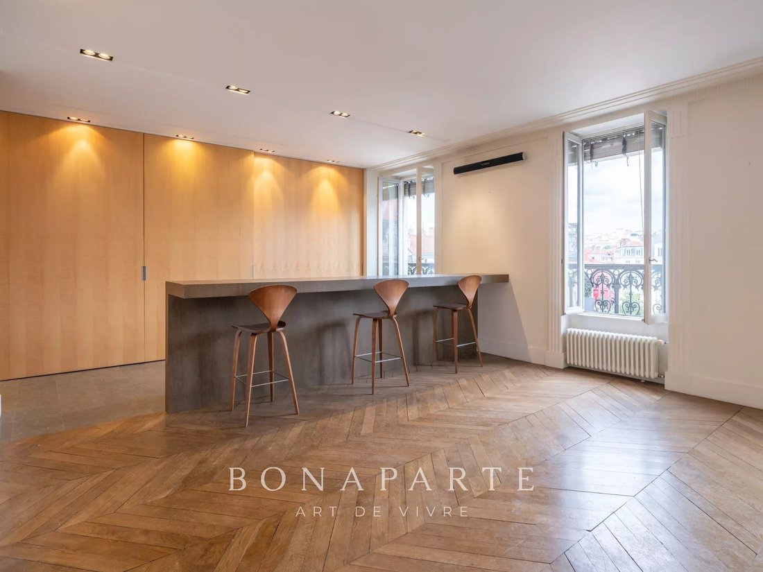 Apartment in Cordeliers-Célestins-Bourse, Lyon 2e Arrondissement, Lyon 5 - 18111569