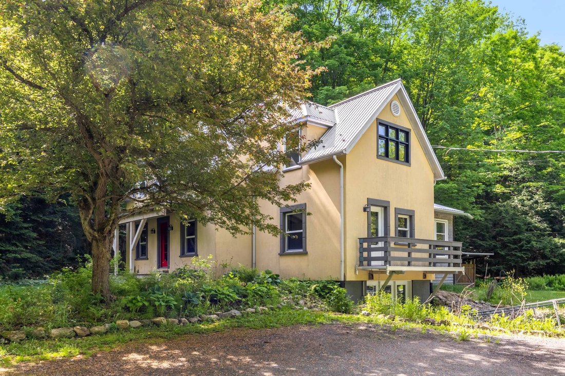 House in Oka, Quebec, Canada 3 - 18114578