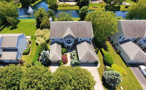 House in Saint James, New York, United States 1