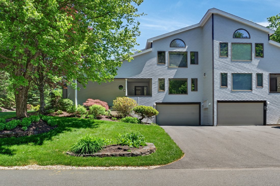 Condo in Lenox, Massachusetts, United States 1 - 18109926