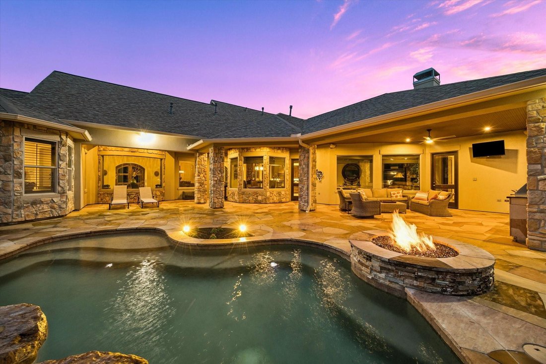 House in Fulshear, Texas, United States 2 - 18113703