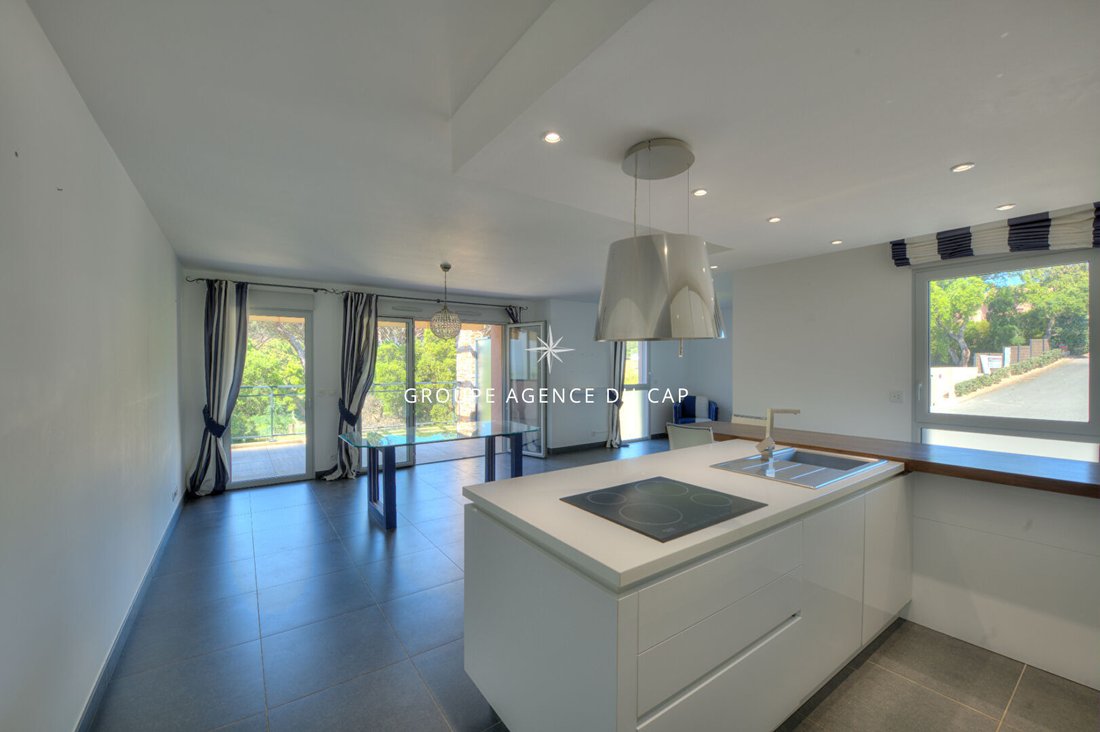 Apartment in Le Dramont-Agay-Anthéor-Le Trayas, Saint-Raphaël, France 3 - 18111661