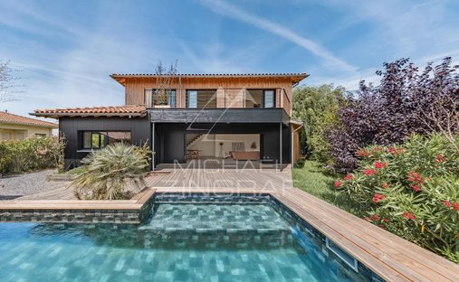 House in Aiguillon-Port, La Teste-de-Buch, France 1