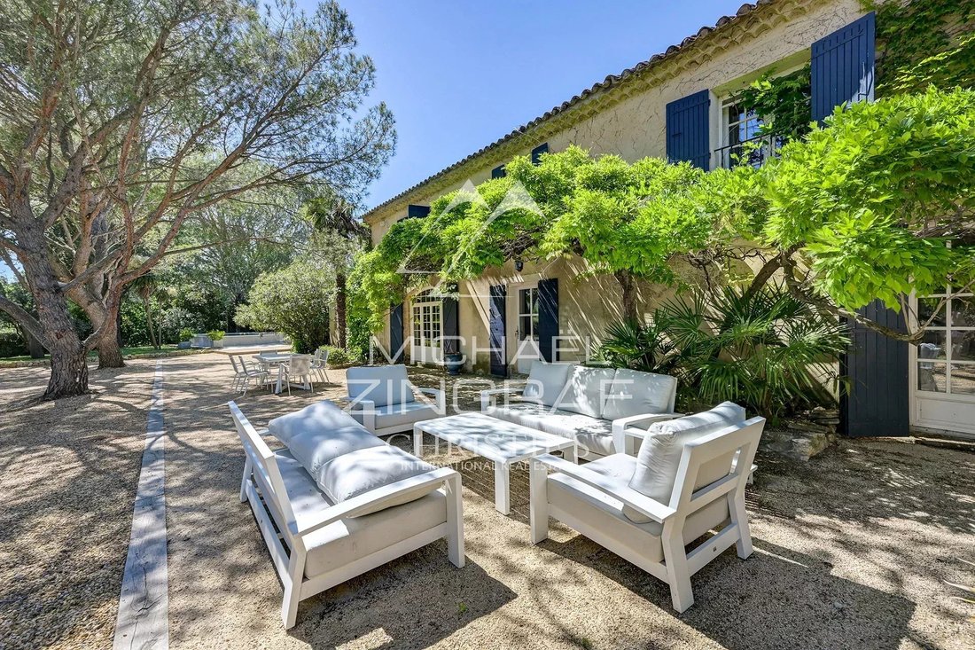 Country House in Vernègues, Provence-Alpes-Côte d'Azur, France 2 - 18110345
