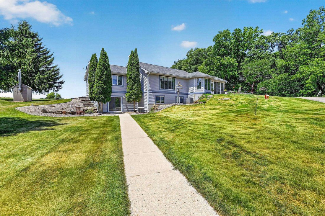 House in Mount Horeb, Wisconsin, United States 3 - 18113764
