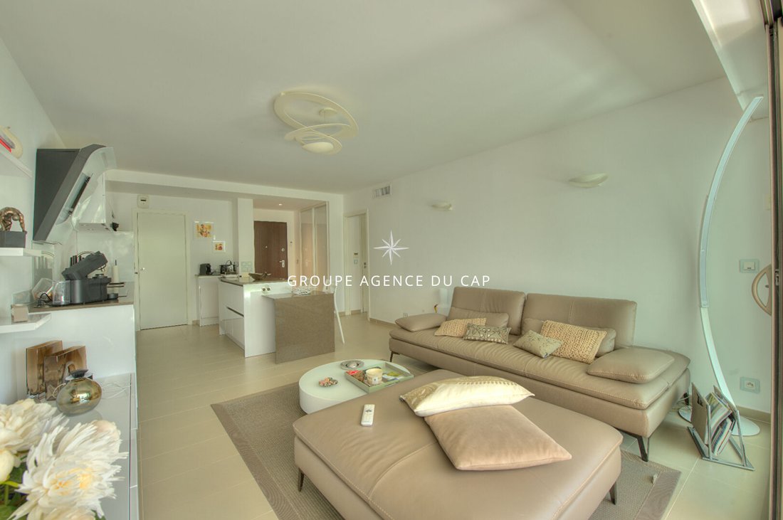 Apartment in Valescure-Vaulongue-Clair Bois-Vallon Suveret, Saint-Raphaël, France 2 - 18111675