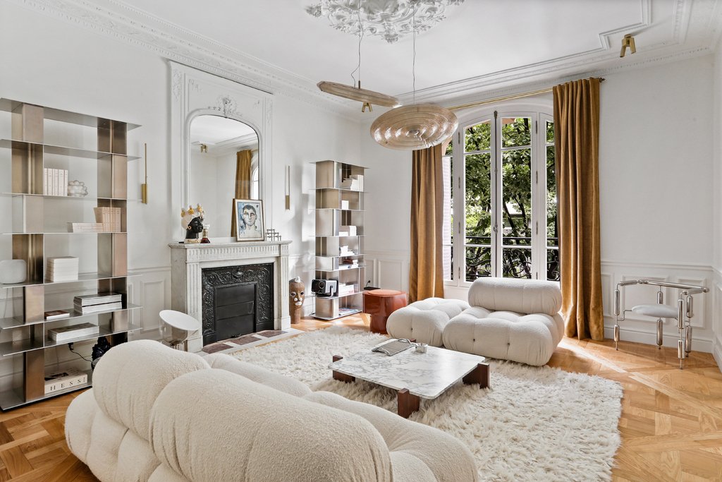 Apartment in Gros Caillou, Paris 7e Arrondissement, Paris 1 - 18110575