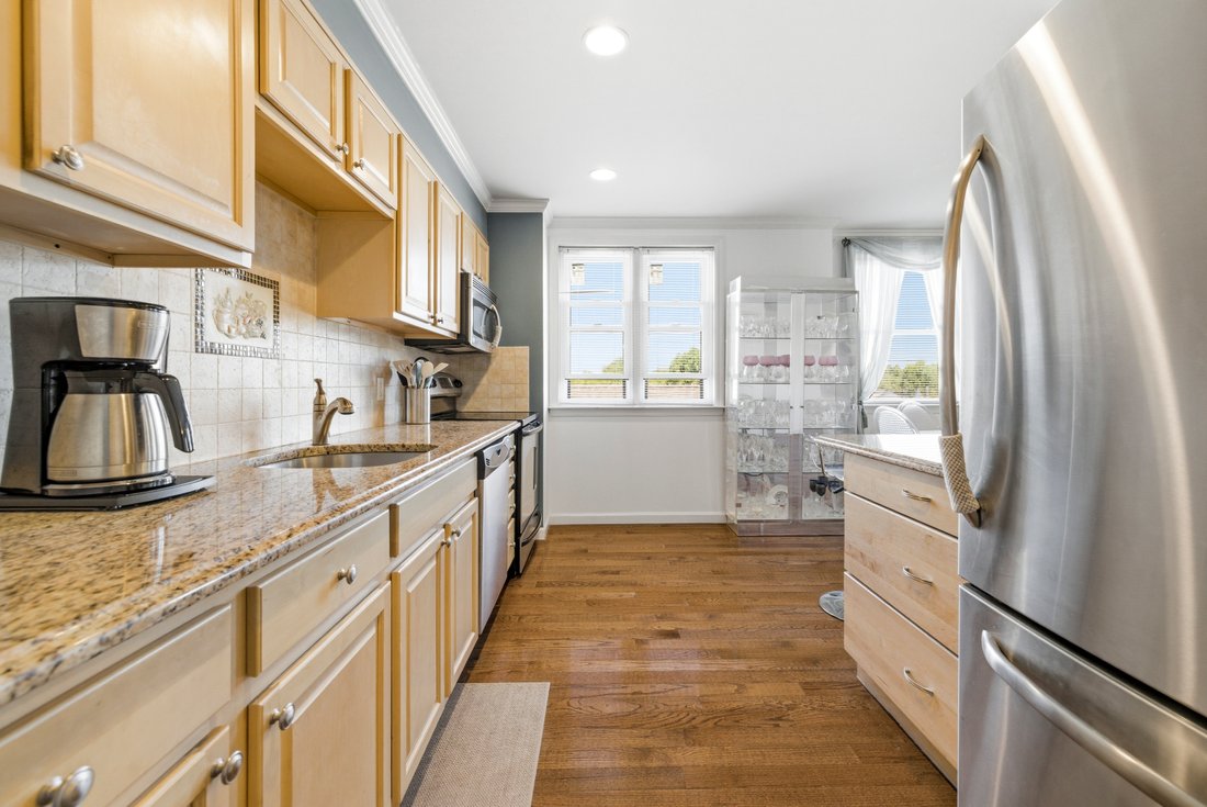 Condo in Rockville Centre, New York, United States 5 - 18110129