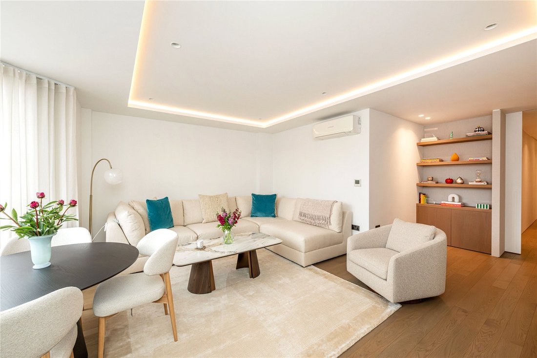 Apartment in Mayfair, Westminster, England 1 - 18110690