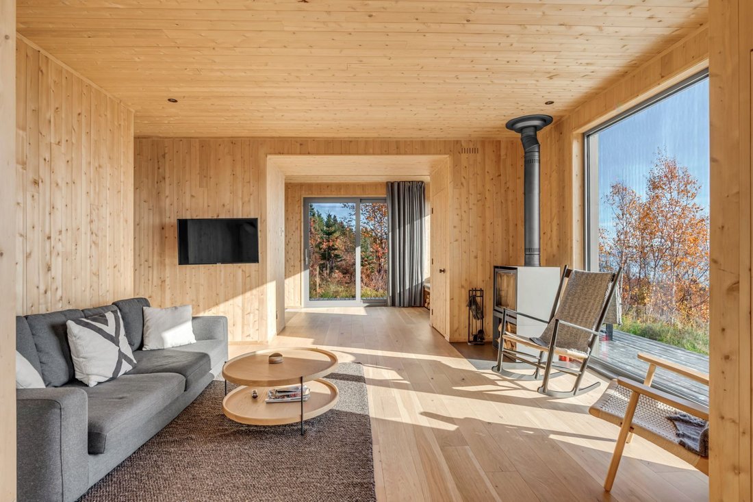 House in La Malbaie, Quebec, Canada 5 - 16138421