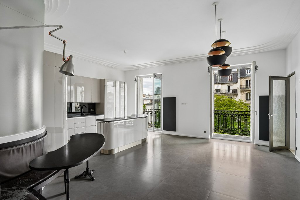 Apartment in Ternes-Maillot, Paris 17e Arrondissement, Paris 4 - 18006316