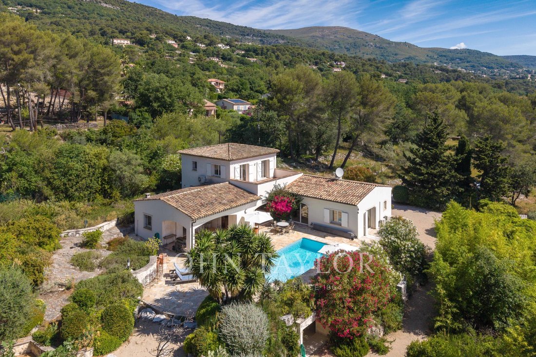 House in Tourrettes-sur-Loup, Provence-Alpes-Côte d'Azur, France 1 - 18114943