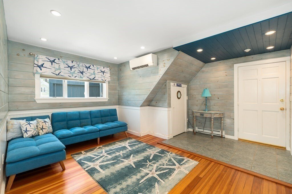 Condo in Gloucester, Massachusetts, United States 5 - 18096312