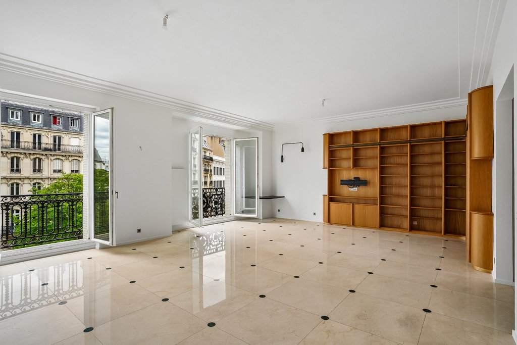 Apartment in Ternes-Maillot, Paris 17e Arrondissement, Paris 3 - 18006316