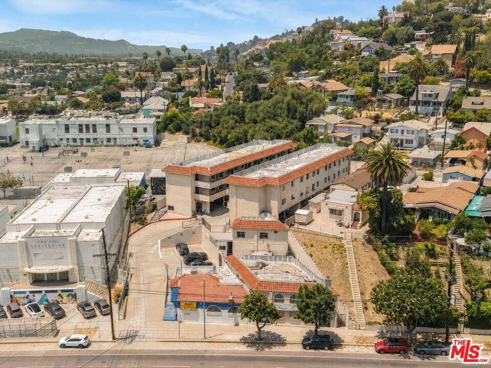 Los Angeles, California, United States 2 - 18112622