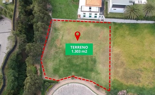 Terreno a Quito, Provincia del Pichincha, Ecuador 1