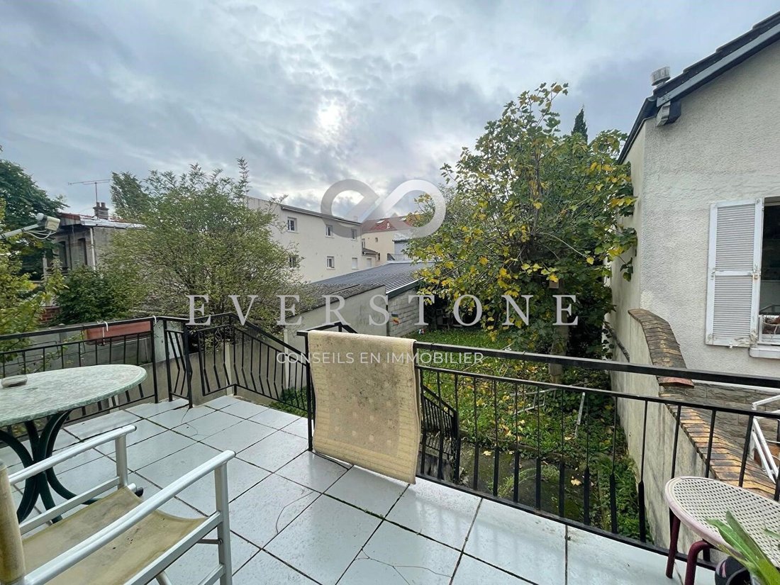 House in Arrondissement of Bobigny, Ile-de-France, France 1 - 18113286