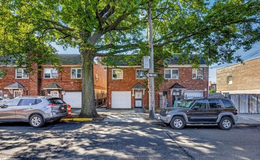 House in New York, New York, United States 1