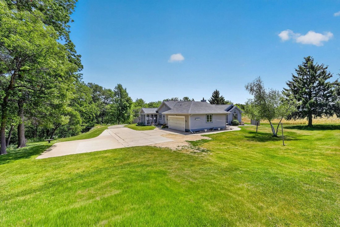 House in Mount Horeb, Wisconsin, United States 5 - 18113764