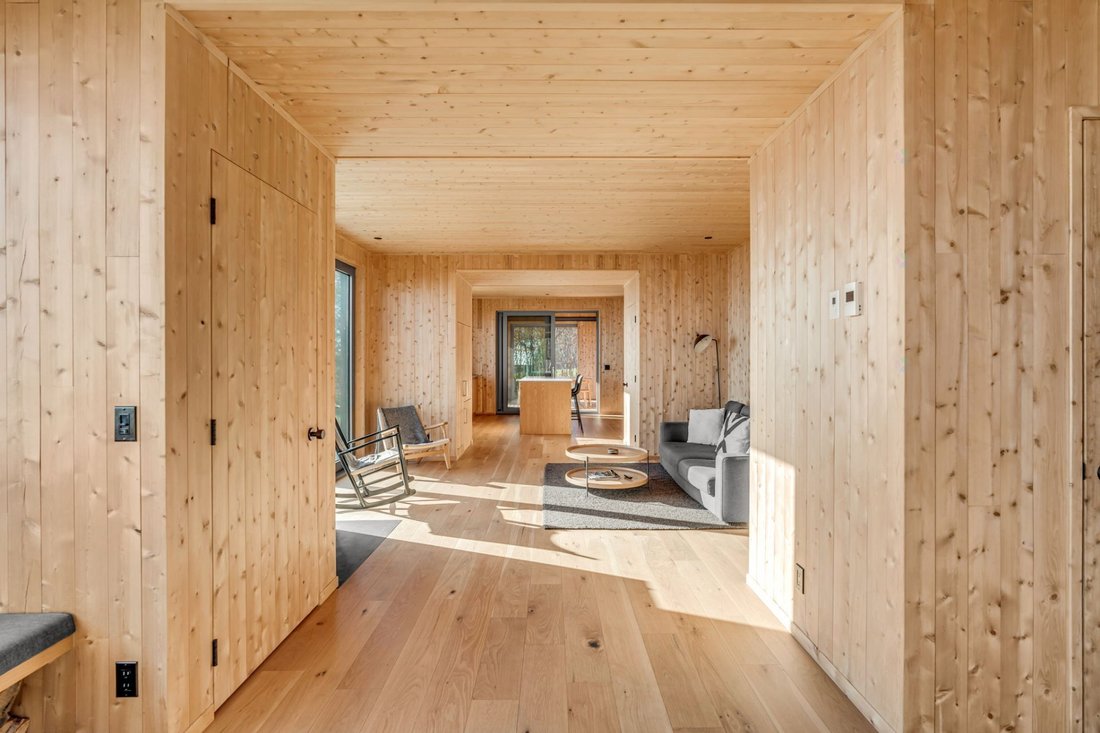 House in La Malbaie, Quebec, Canada 1 - 16138421
