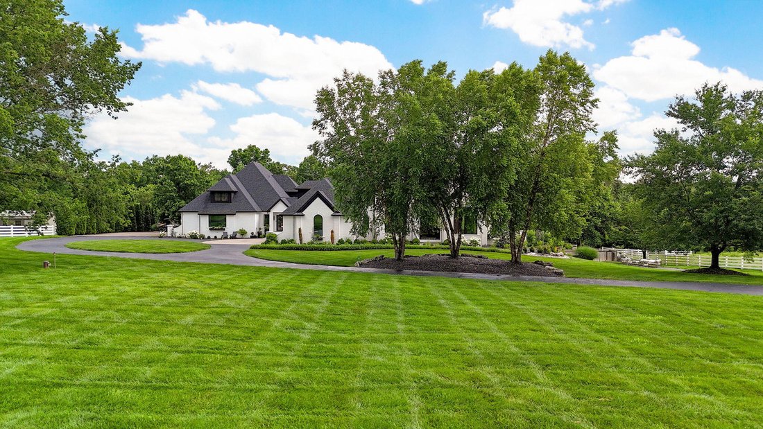 House in Republic, Missouri, United States 3 - 18113035