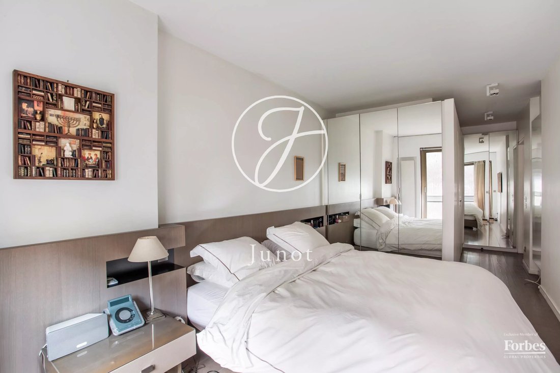 Apartment in Porte Dauphine, Paris 16e Arrondissement, Paris 4 - 18113001