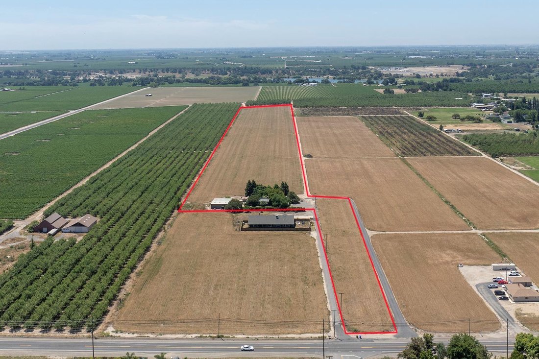 House in Modesto, California, United States 4 - 18111234